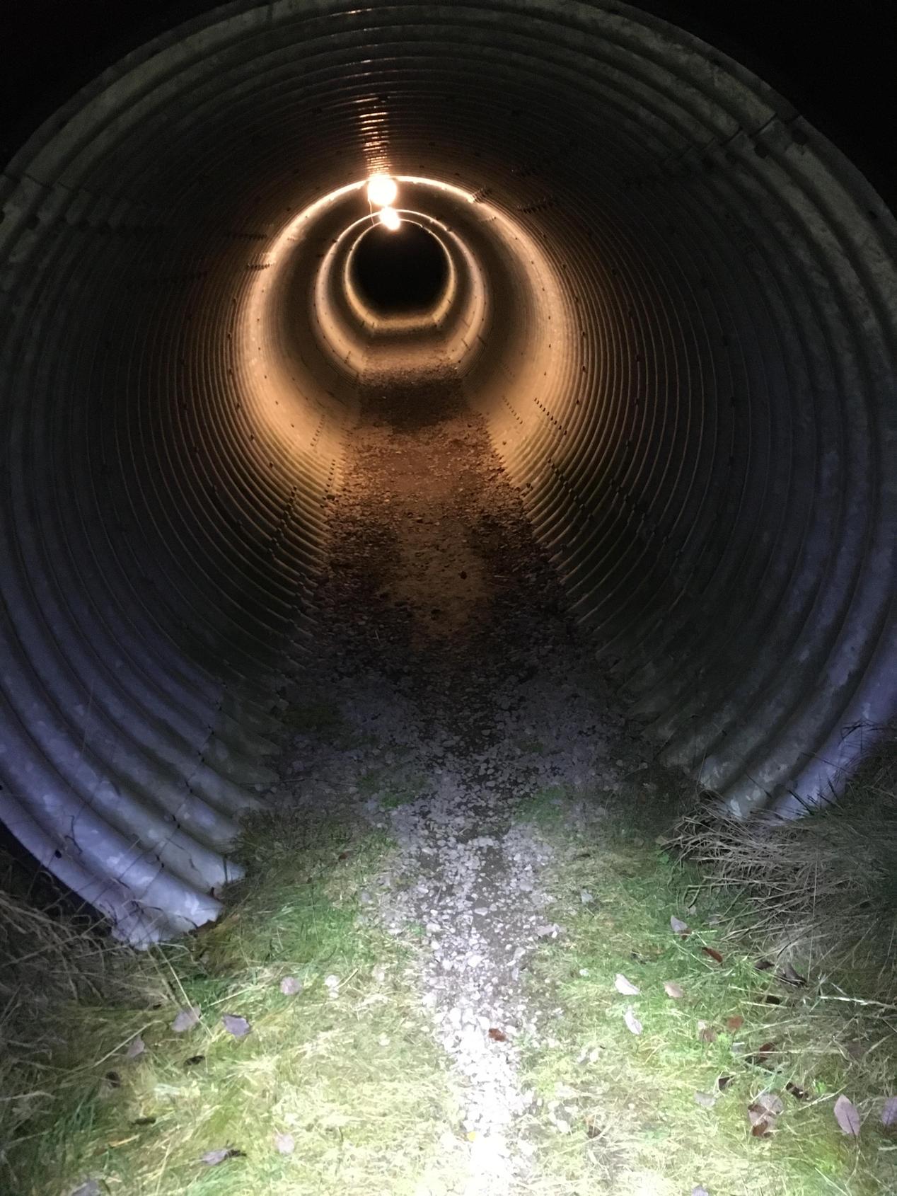 Tunnel under riksväg 72 by night
